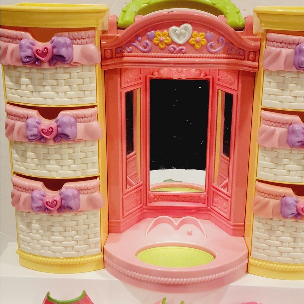 Looking to Purchase Snap n Style Wardrobe Closet by Fisher Price